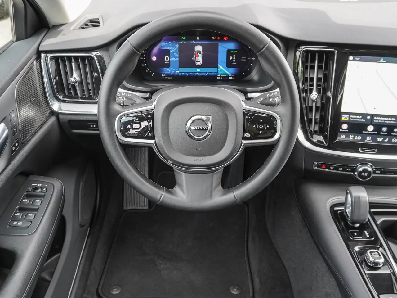 Volvo V60 T8 AWD Plus Dark Plug-in Hybrid AHK STANDHZG — معرض صور السيارة 11