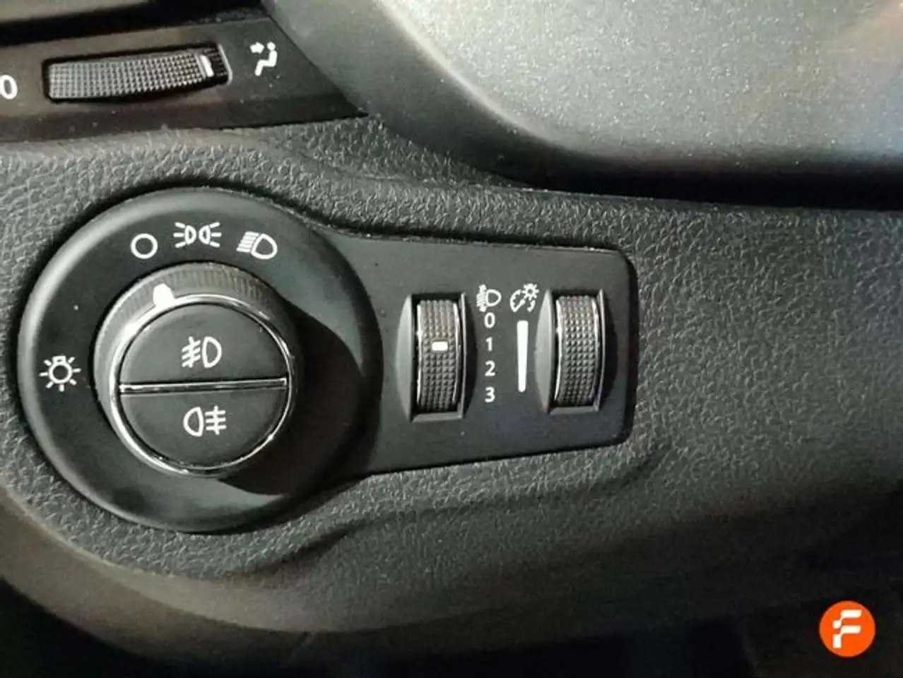 Fiat 500X Sport 1.5 Hybrid 97kW (130cv) DCT — Galerie du véhicule 9