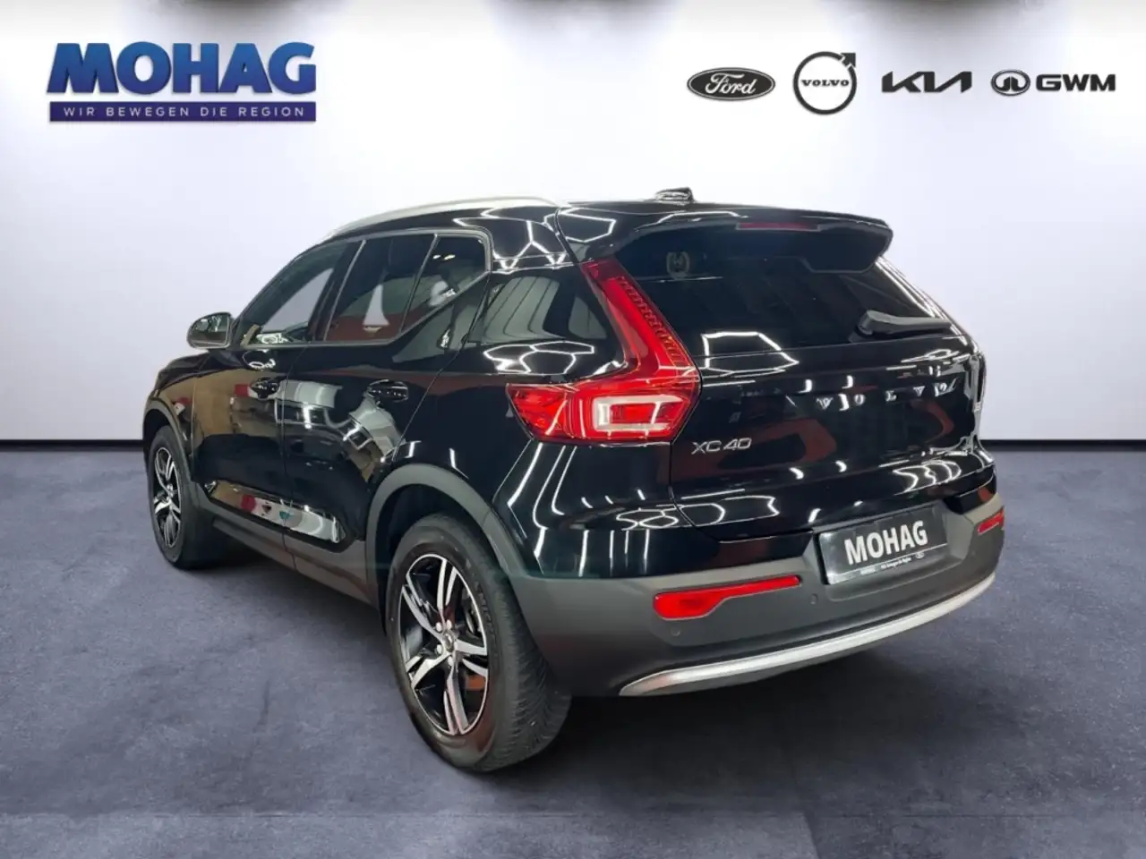 Volvo XC40 B3 2WD Core - ACC Sitzheizung AHK schw. — Vehicle gallery 4