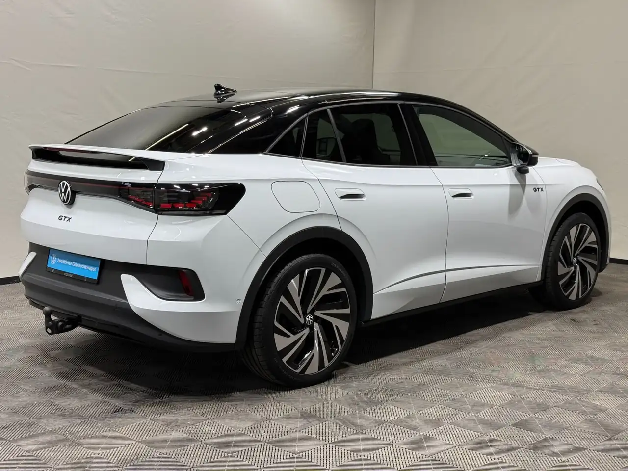 Volkswagen ID.5 GTX | MATRIX NAVI PANO HUD 360°KAMERA AHK — Galería del vehículo 16