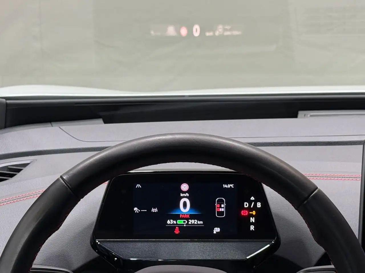 Volkswagen ID.5 GTX | MATRIX NAVI PANO HUD 360°KAMERA AHK — Galería del vehículo 8