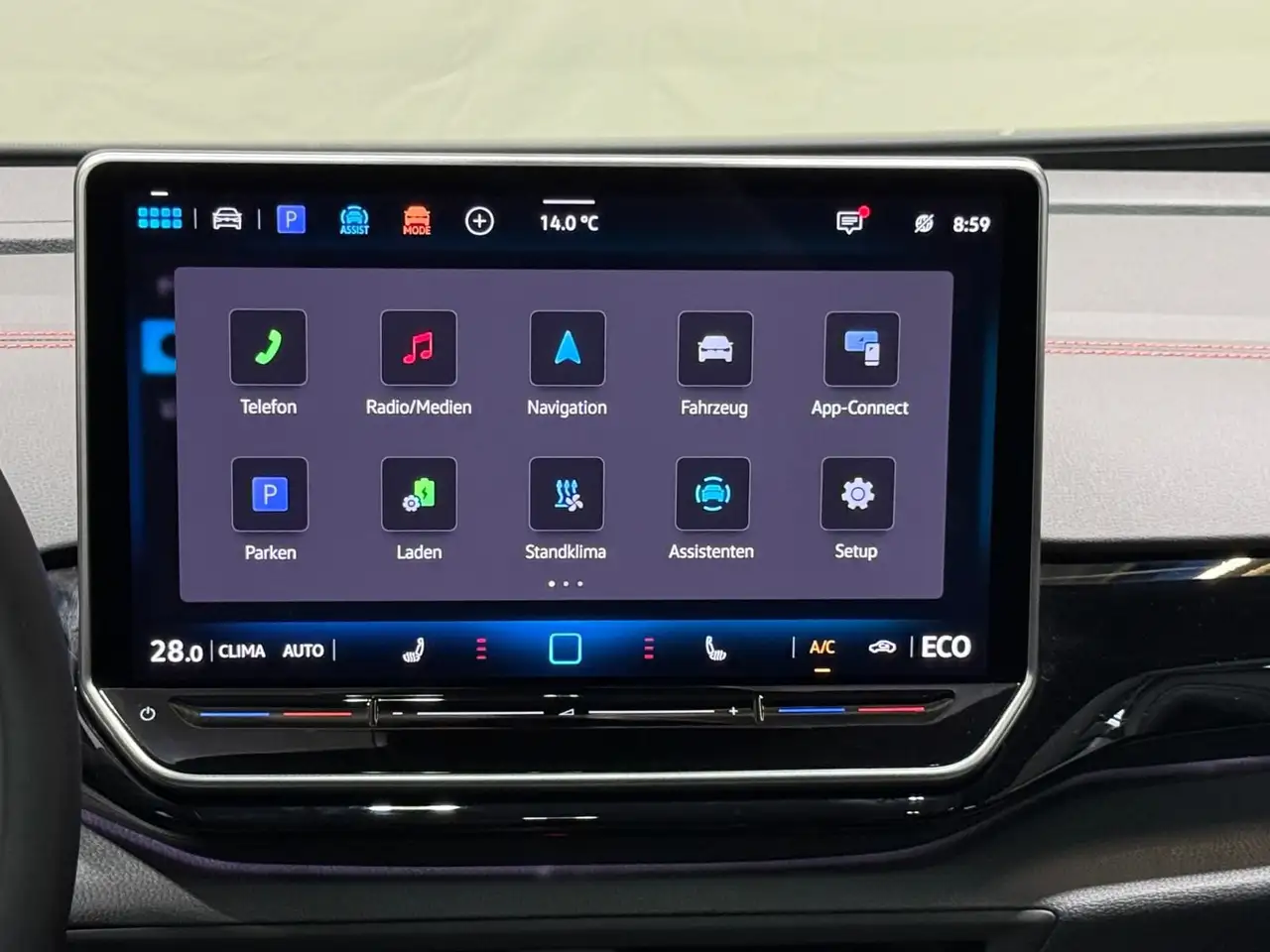 Volkswagen ID.5 GTX | MATRIX NAVI PANO HUD 360°KAMERA AHK — Galería del vehículo 9