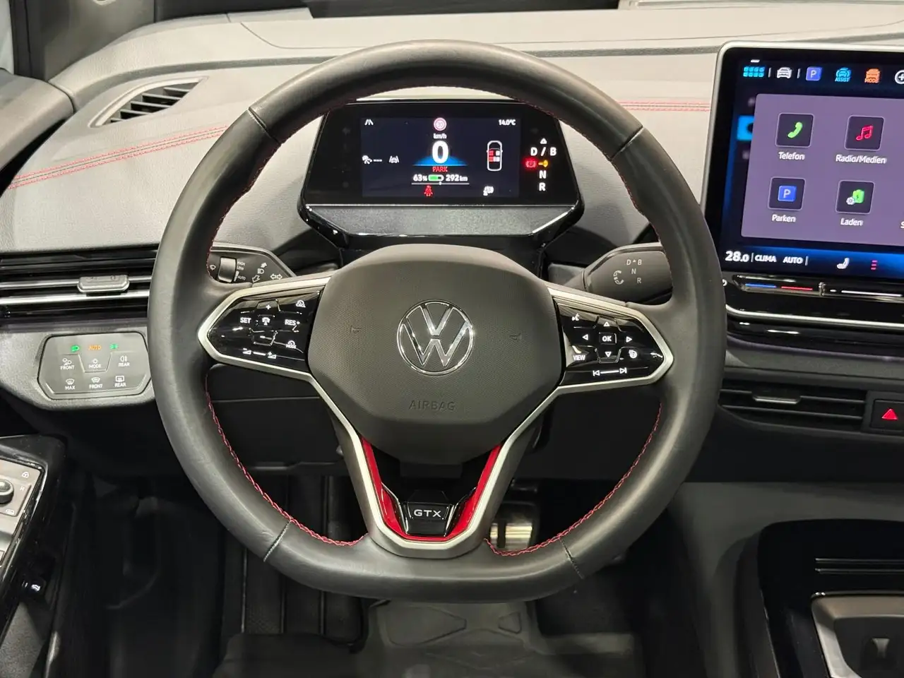 Volkswagen ID.5 GTX | MATRIX NAVI PANO HUD 360°KAMERA AHK — Galería del vehículo 7