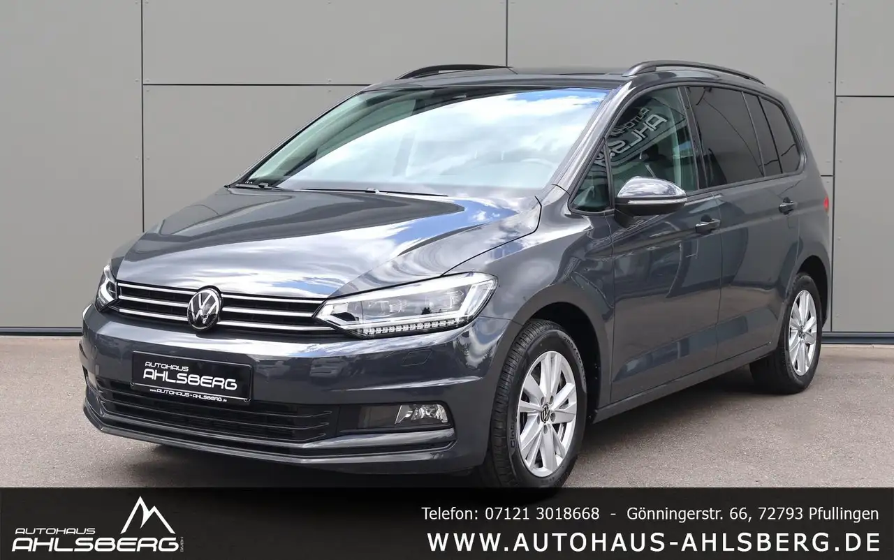 Volkswagen Touran COMFORT/ DIG.C/STAND./PANO/7-SITZ/APP/ACC/AHK — Pfullingen