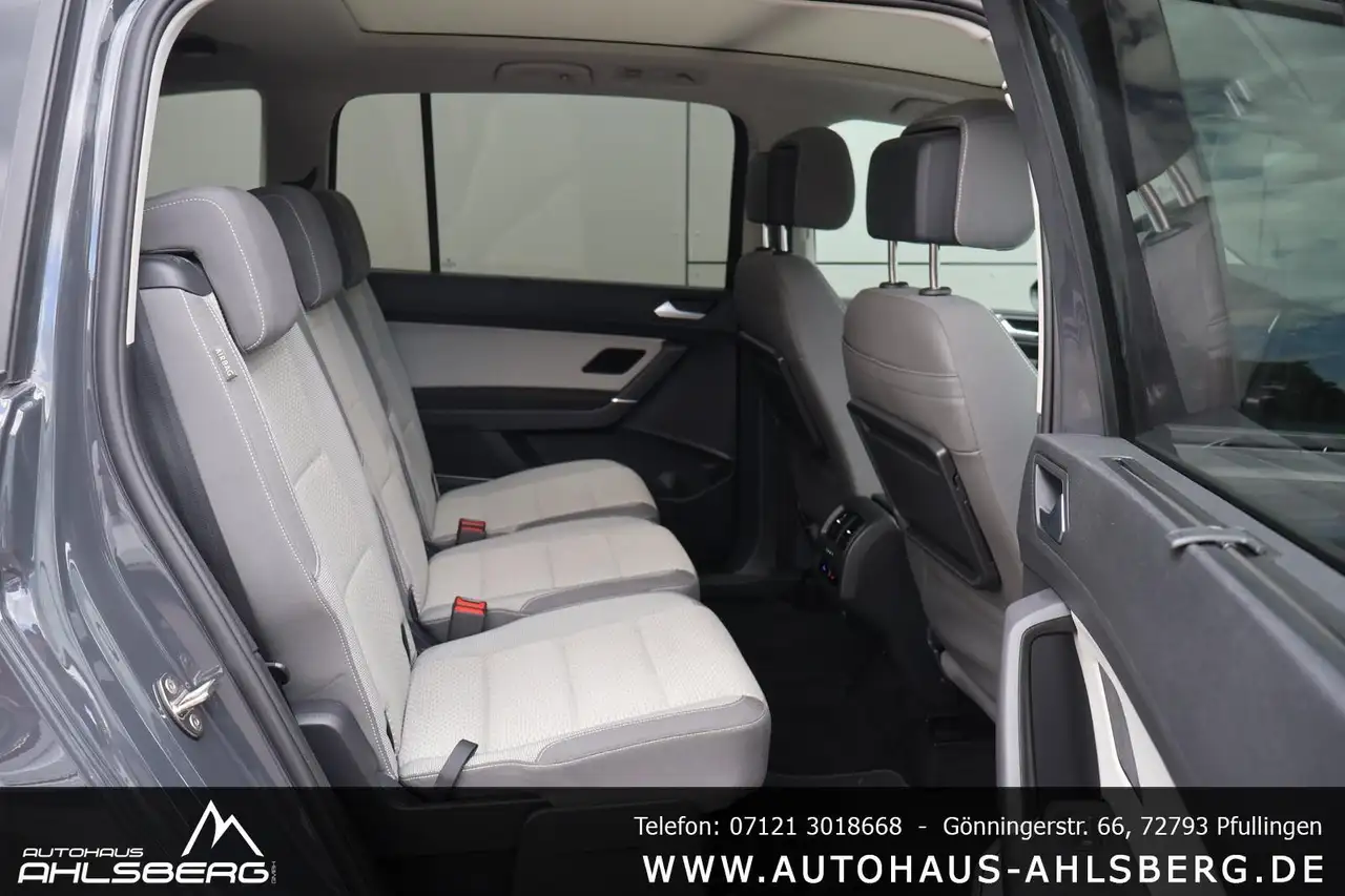 Volkswagen Touran COMFORT/ DIG.C/STAND./PANO/7-SITZ/APP/ACC/AHK — معرض صور السيارة 28