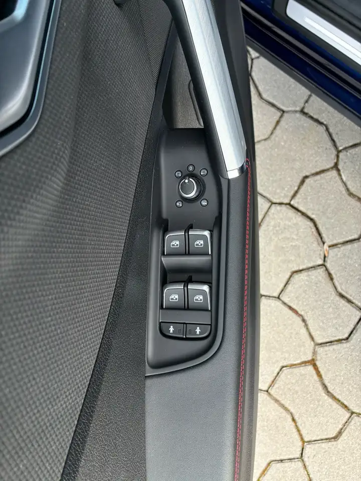Audi Q2 35 TFSI S line*Assistenz Paket*Matrix*AHZV — Vehicle gallery 26