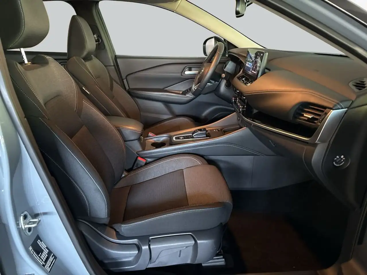 Nissan Qashqai 1.5 VC-T e-Power Black Edition — Vehicle gallery 12