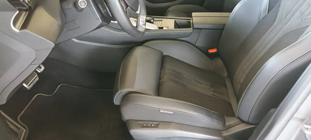 Peugeot 308 SW GT Pure Tech 130 ETA 8 aus 1. Hand, erst 22100 km !!! Scheckheft gepflegt, HU neu, 24 Monate Garantie — Galerie du véhicule 5