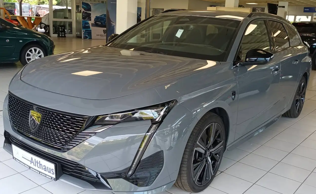 Peugeot 308 SW GT Pure Tech 130 ETA 8 aus 1. Hand, erst 22100 km !!! Scheckheft gepflegt, HU neu, 24 Monate Garantie — Bad Berleburg
