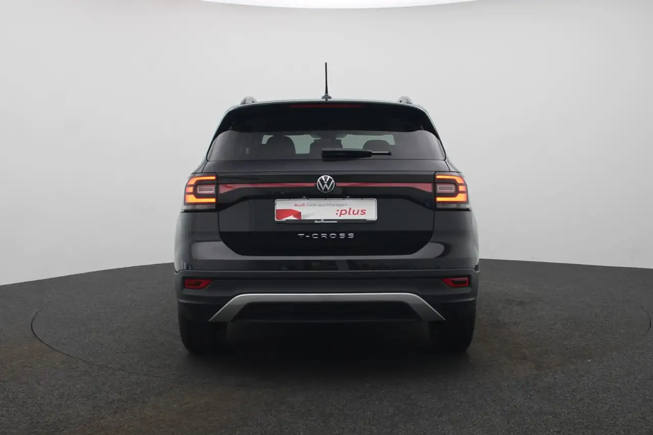 Volkswagen T-Cross Life 1.0 TSI Move LED Navi ACC — معرض صور السيارة 4