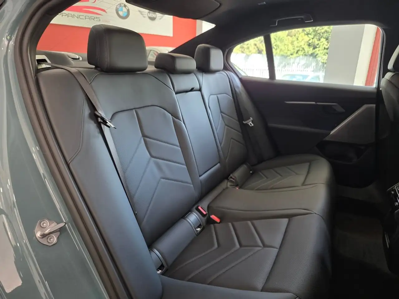 BMW 520 520d — معرض صور السيارة 39