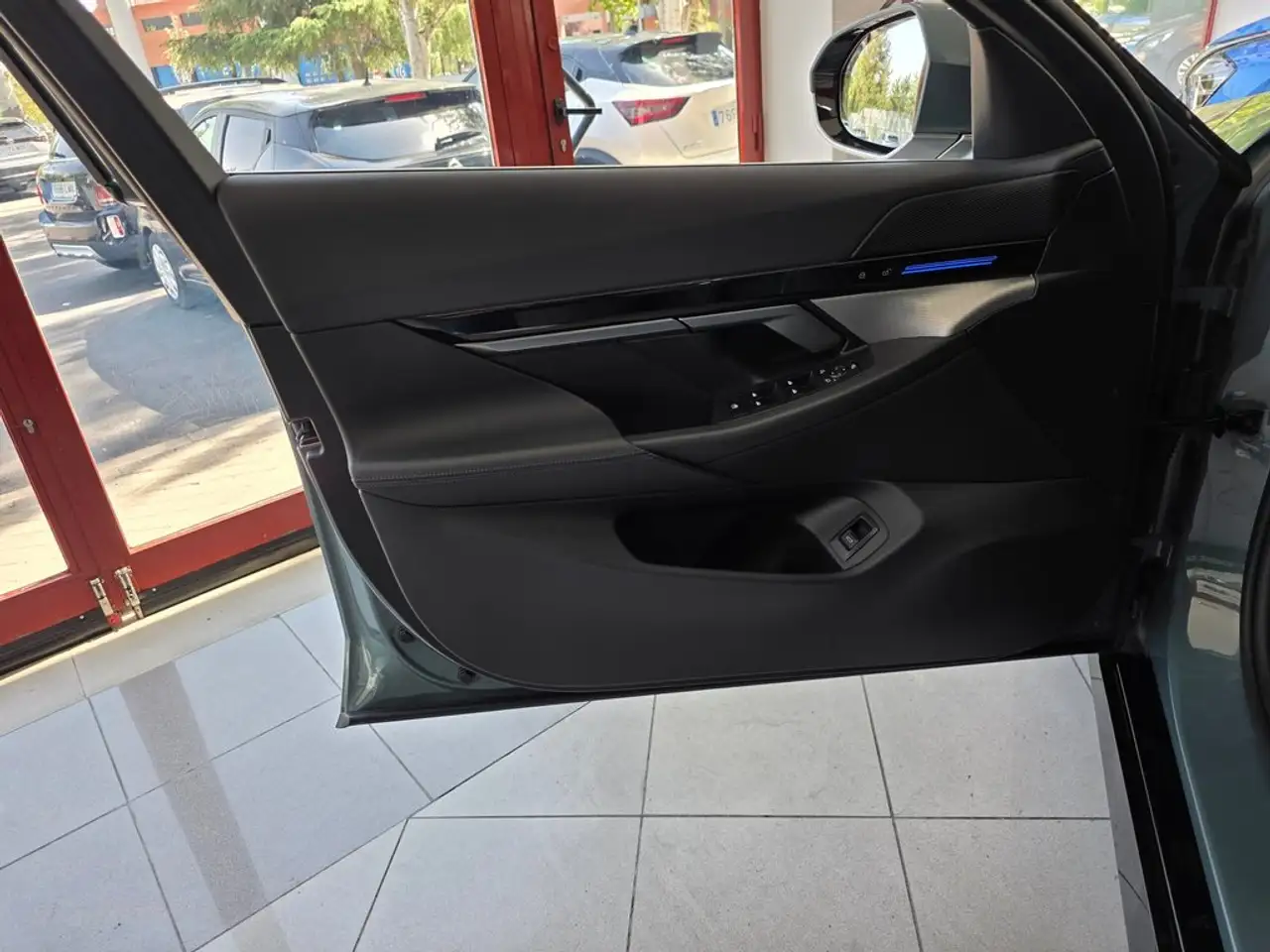 BMW 520 520d — معرض صور السيارة 24