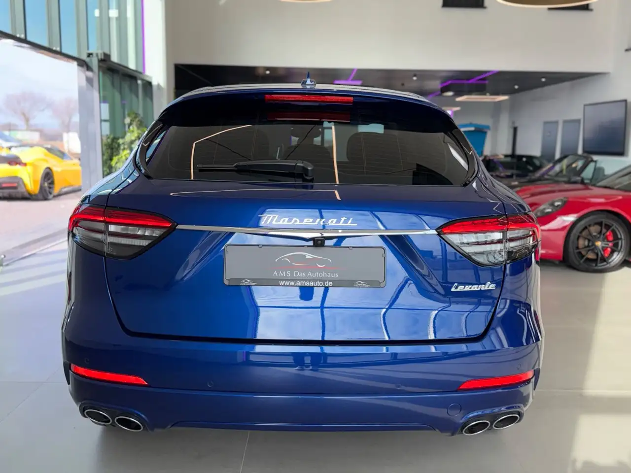 Maserati Levante GT Mild-Hybrid Soft Close Pano 21" — Vehicle gallery 11