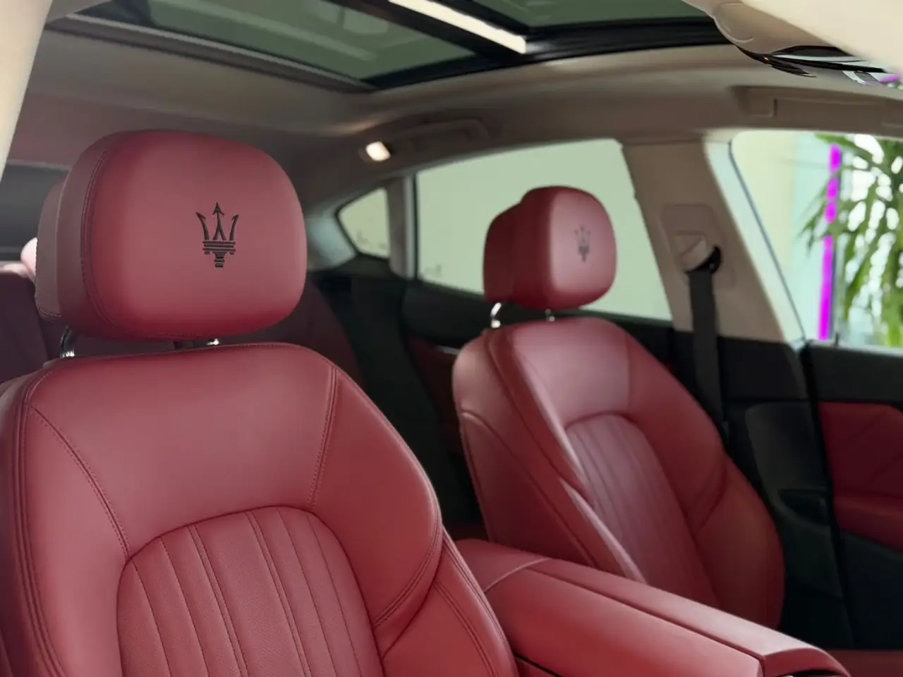 Maserati Levante GT Mild-Hybrid Soft Close Pano 21" — Vehicle gallery 36