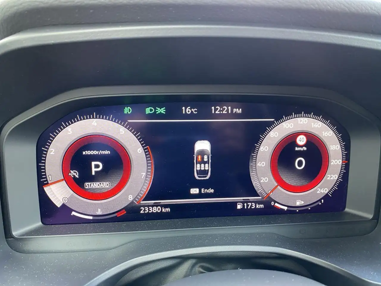 Nissan Qashqai /Winterpaket/18 Zoll/360 Grad/Bicolor/Allwetterrei — معرض صور السيارة 10