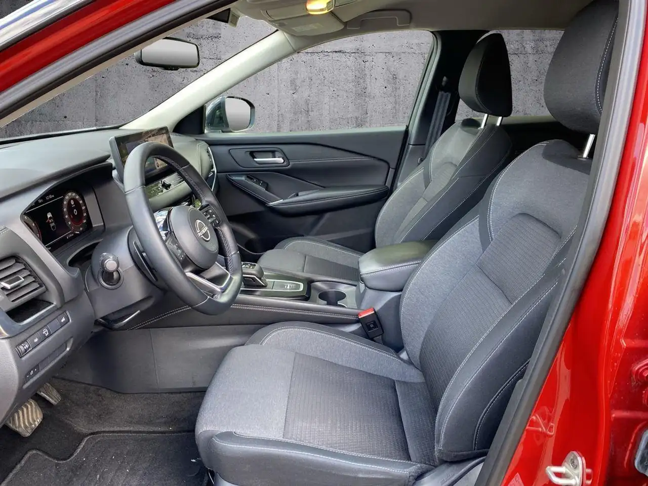 Nissan Qashqai /Winterpaket/18 Zoll/360 Grad/Bicolor/Allwetterrei — معرض صور السيارة 6