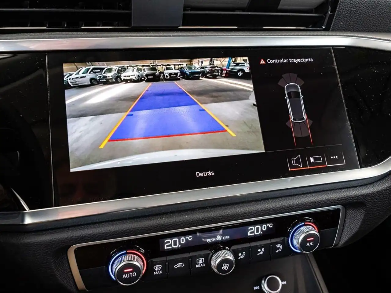 Audi Q3 35 TDI Advanced S tronic 110kW — Galerie du véhicule 19