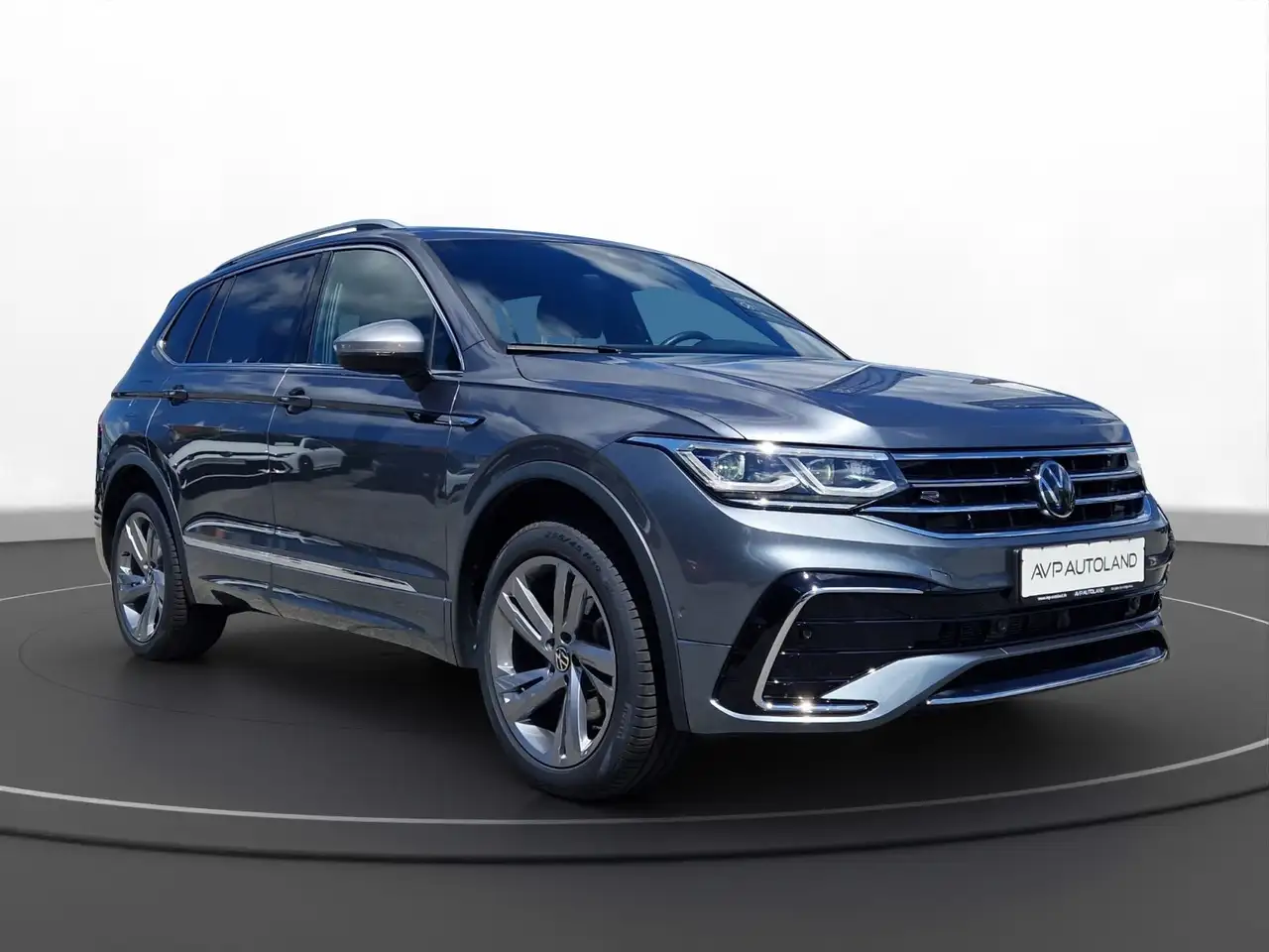Volkswagen Tiguan Allspace 2.0 TSI DSG 4MOTION R-Line | AHK — معرض صور السيارة 4