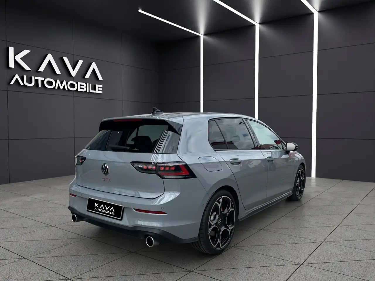 Volkswagen Golf GTI Black Style*Pano*HUD*HK**ParkAssist+*LM19* — معرض صور السيارة 6