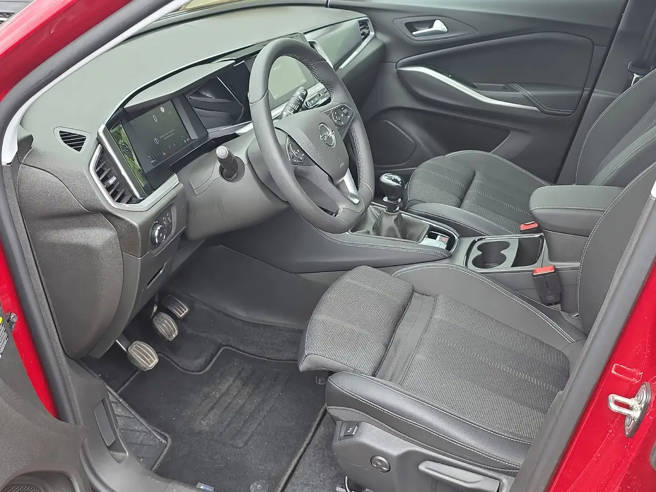Opel Grandland 1.2 Turbo GS Line *Sitzheizung*LED*PDC* — Galería del vehículo 10