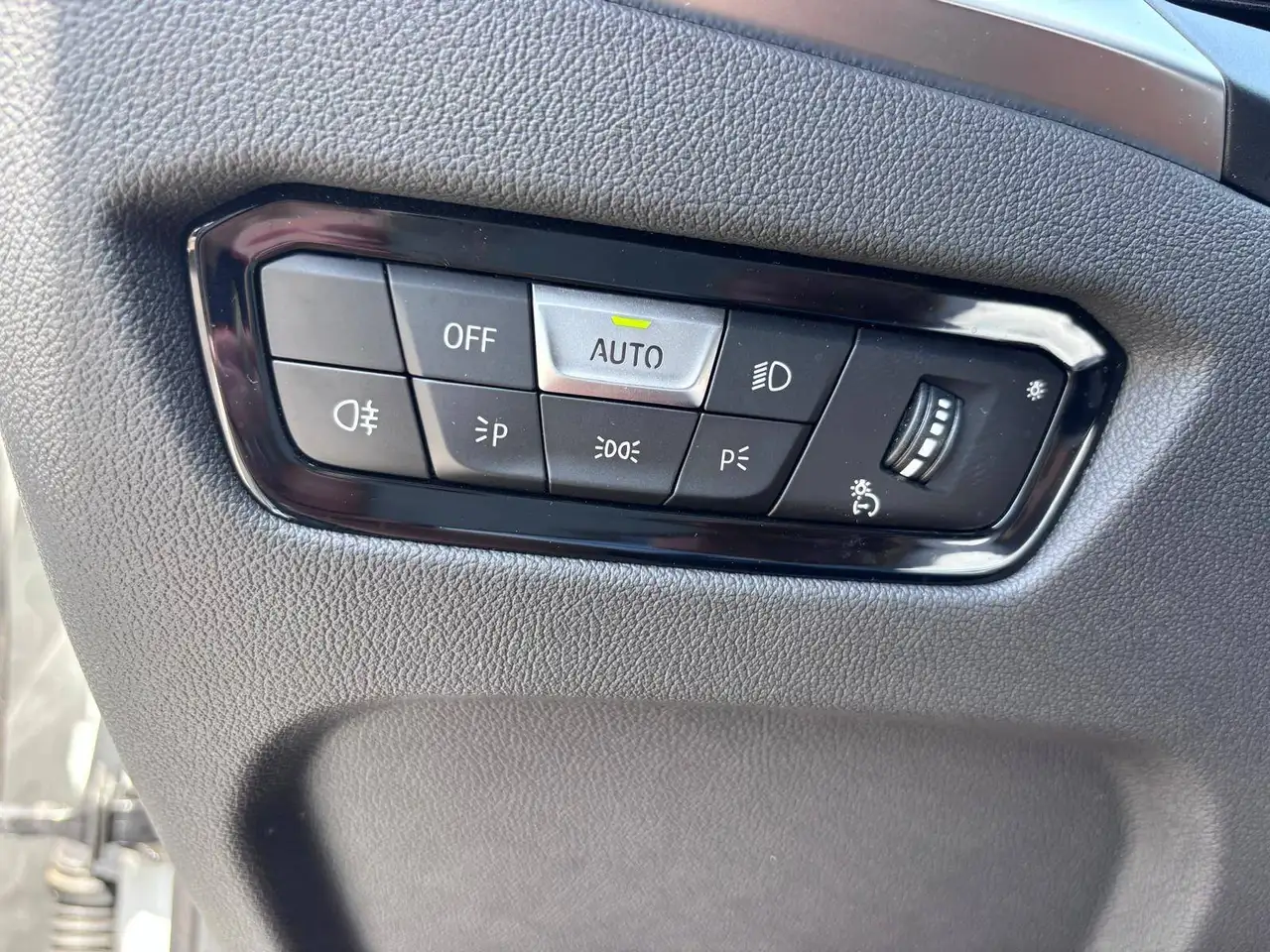 BMW 320 320iA M Sport Pro M Sport Pro — معرض صور السيارة 10