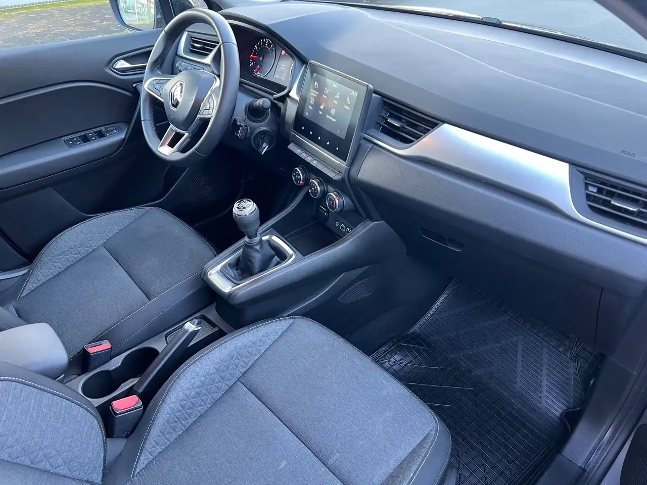 Renault Captur II Equilibre *LED*Navi*Allwetterreifen* — معرض صور السيارة 8
