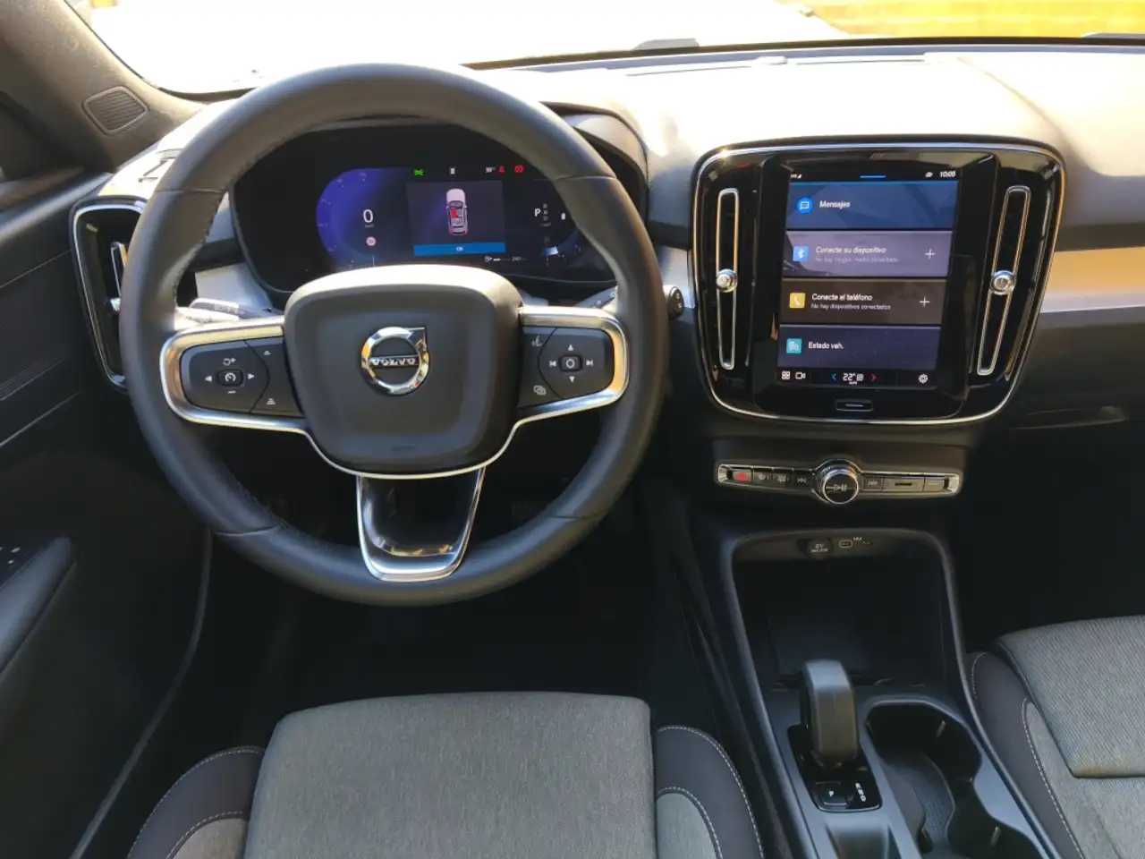 Volvo XC40 B3 Core Aut. — Vehicle gallery 24