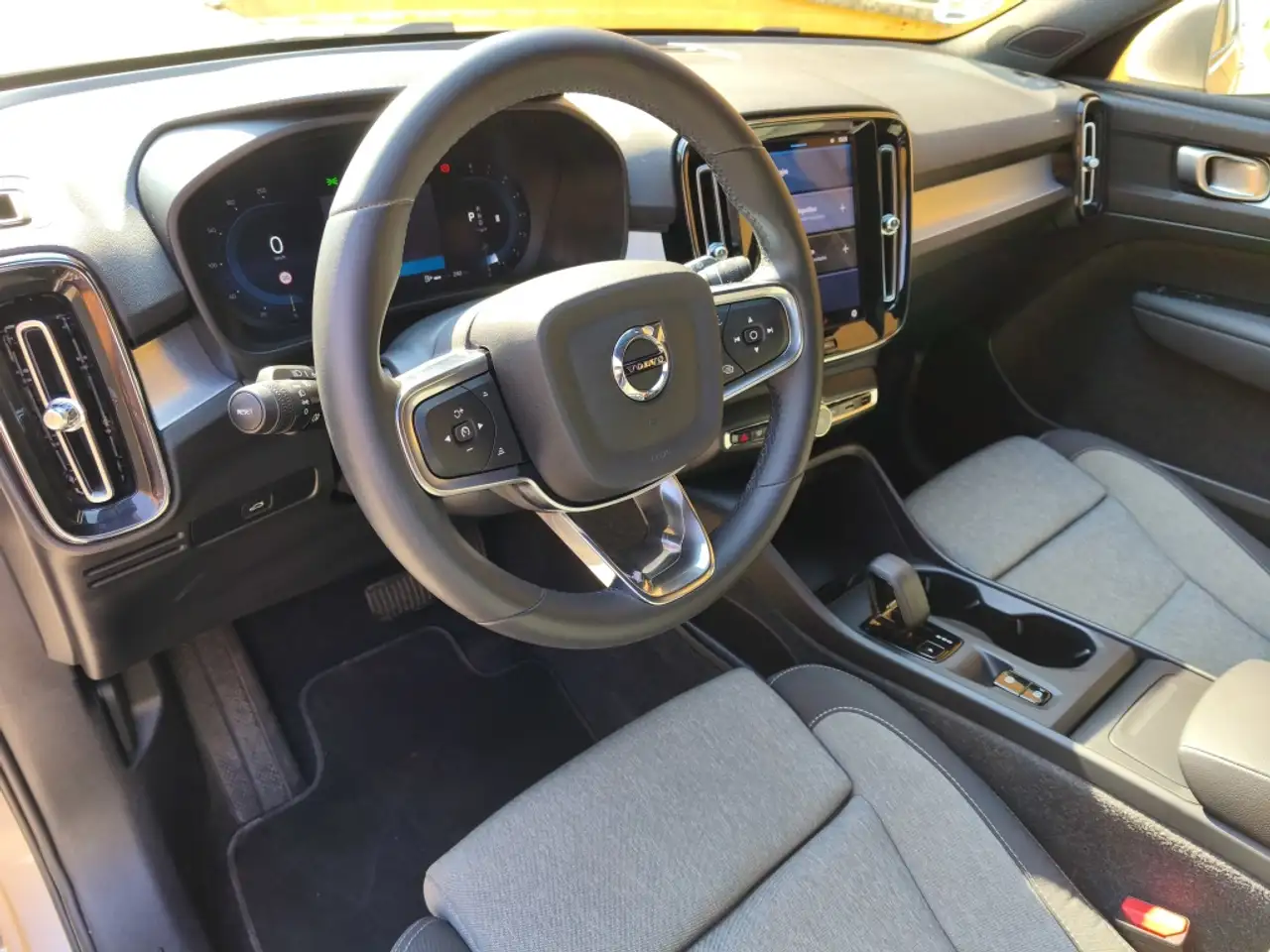Volvo XC40 B3 Core Aut. — Vehicle gallery 17
