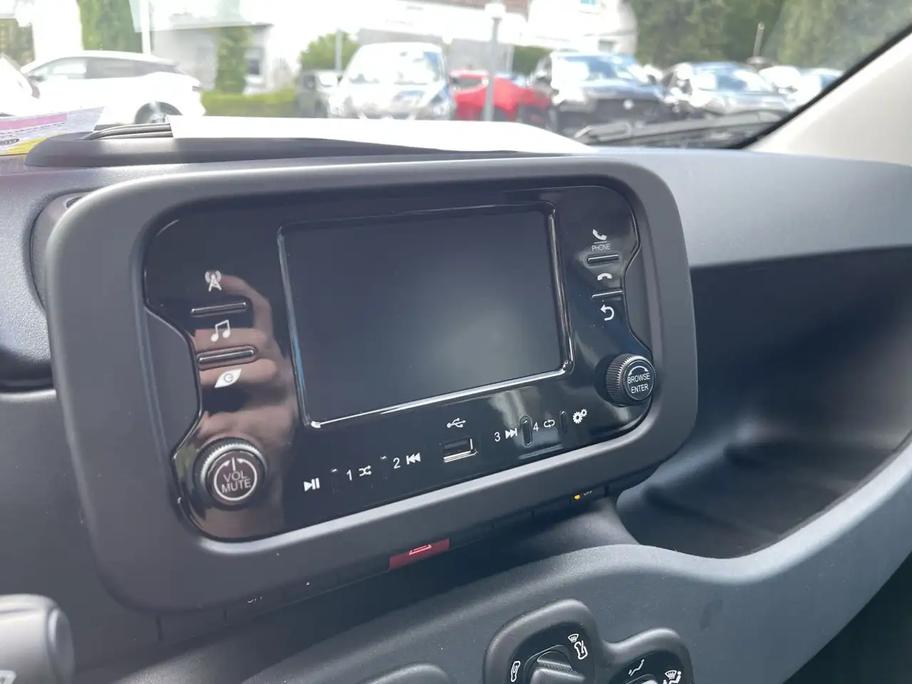 Fiat Panda 1,0 Hybrid PDC TFT Tacho Klima Bluetooth — Galerie du véhicule 16