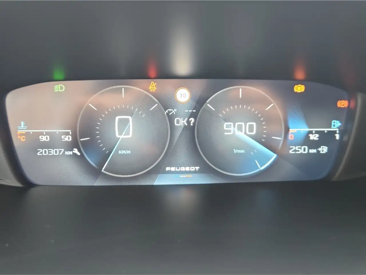 Peugeot 308 Allure PT 130 Navi LED 2-Zonen-Klimaautom DAB SHZ — Galería del vehículo 15
