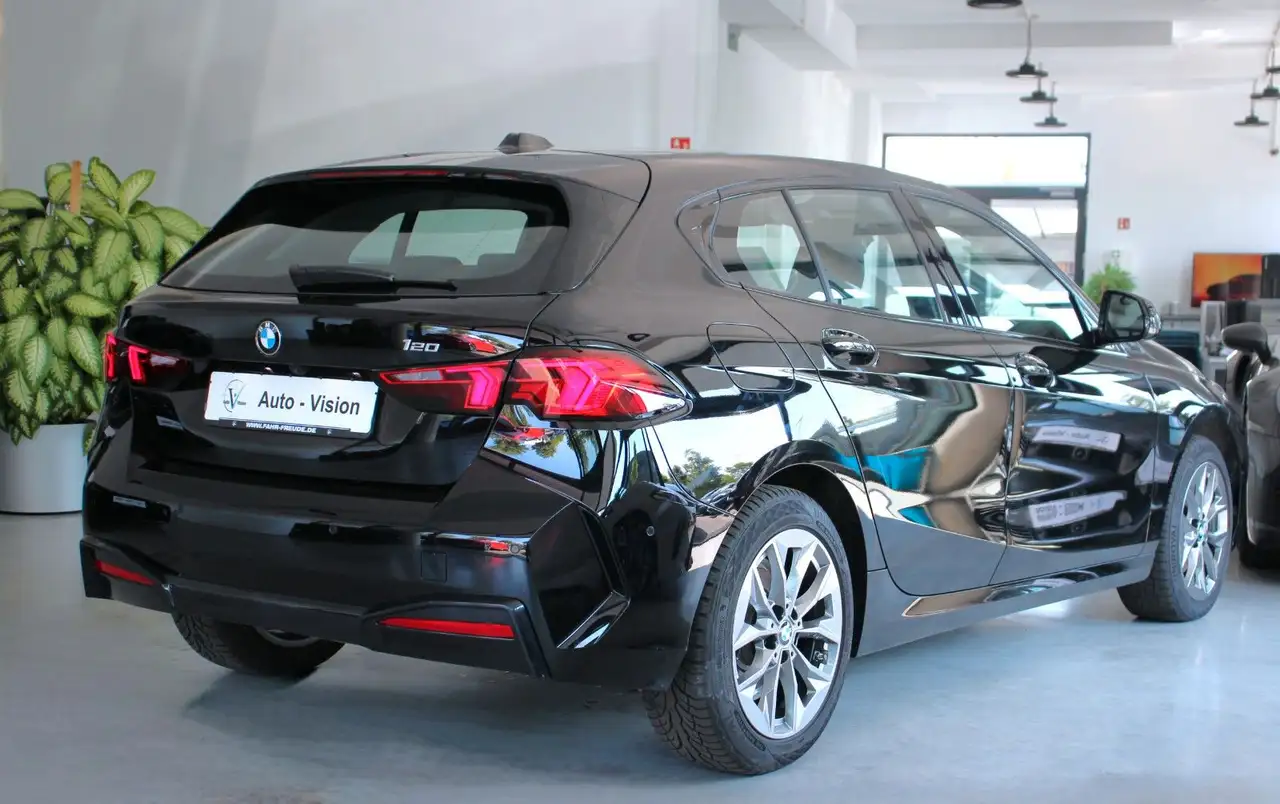 BMW 120 (F70) *A-LED*KAM*LHZ*SHZ*DAB*Keyless*AppleCP — Galería del vehículo 6