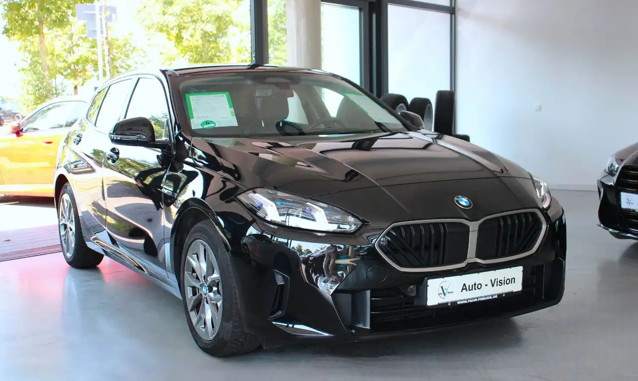 BMW 120 (F70) *A-LED*KAM*LHZ*SHZ*DAB*Keyless*AppleCP — Galería del vehículo 5