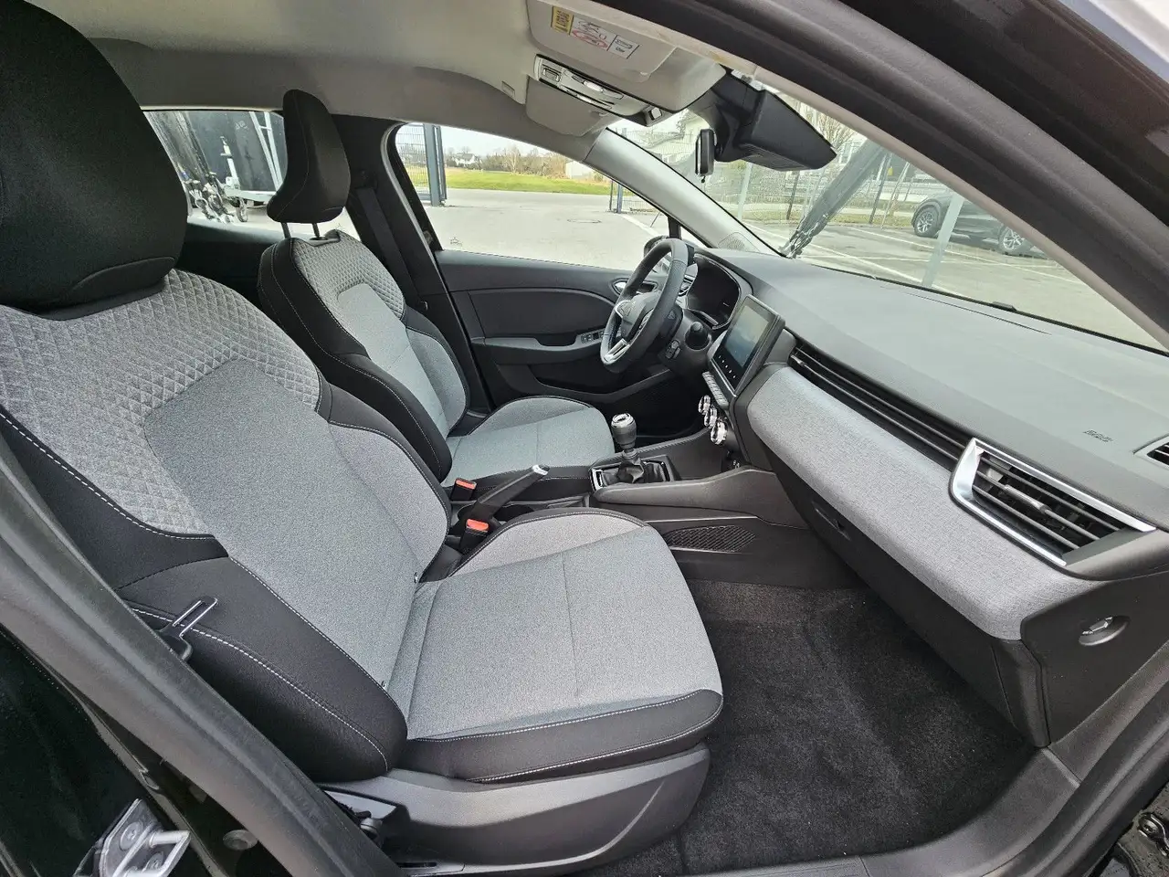 Renault Clio TCe 90 Evolution SHZ*LHZ*PDC*GRA*MFL*LED* — Vehicle gallery 17