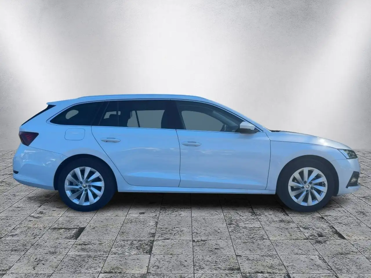Skoda Octavia Combi 1.5 e-TEC — Galería del vehículo 6