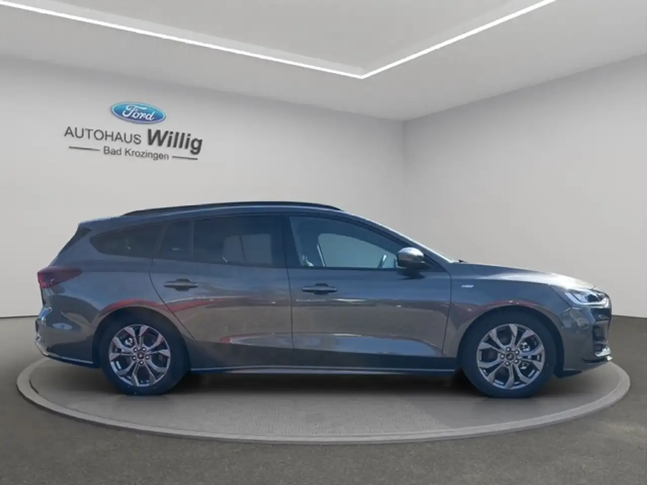 Ford Focus ST-Line X / Turnier / Fahrerassistenz-Paket / Easy-Parking Paket — Vehicle gallery 7