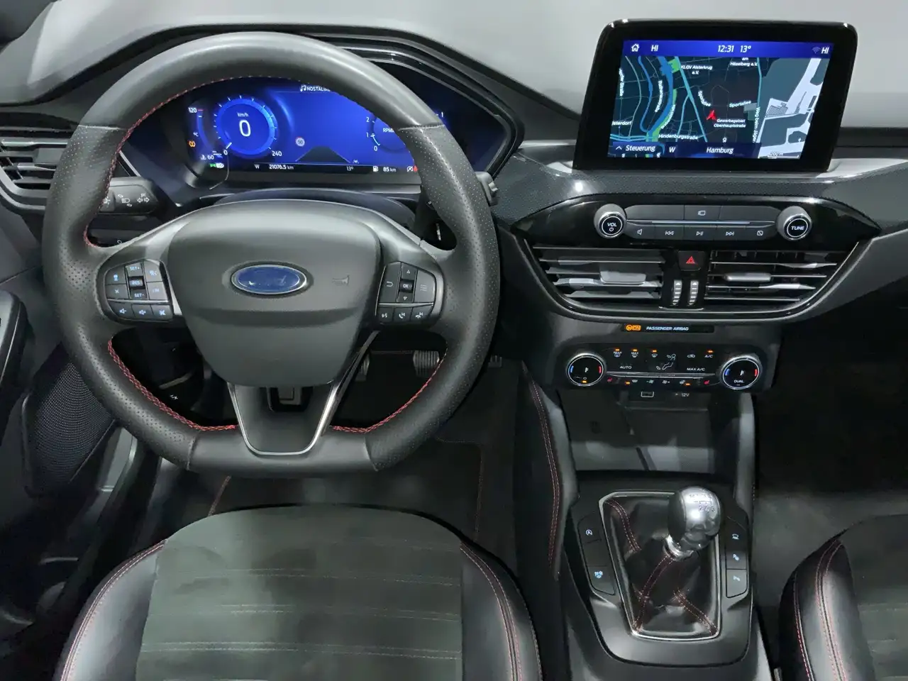 Ford Kuga ST-Line X*PANO*AHK*KAM*ACC*NAVI*SOUND-SYS. — Vehicle gallery 12