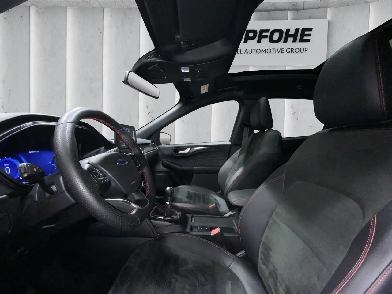 Ford Kuga ST-Line X*PANO*AHK*KAM*ACC*NAVI*SOUND-SYS. — Vehicle gallery 10
