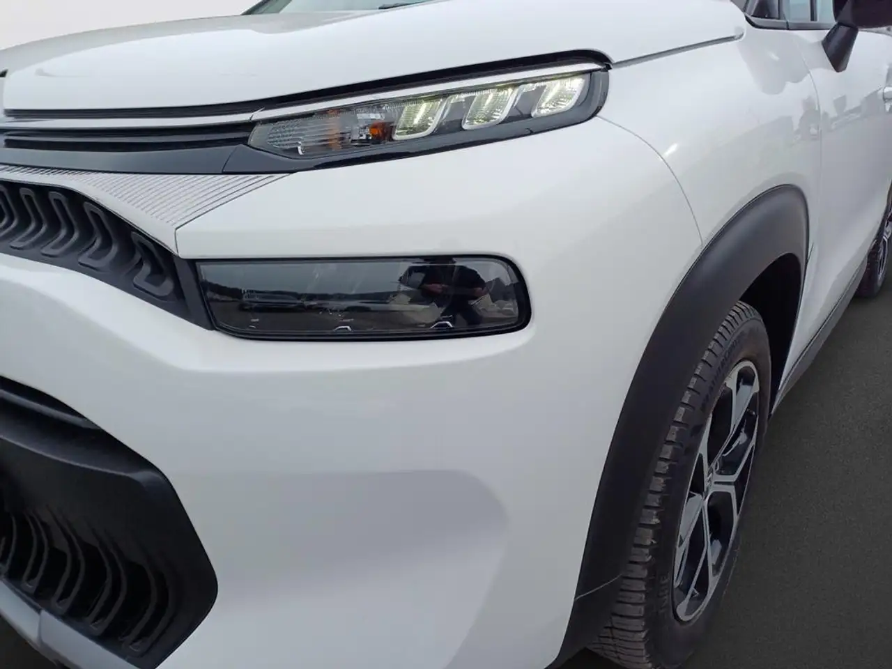 Citroen C3 Aircross PureTech 110 S&S Shine — Vehicle gallery 11
