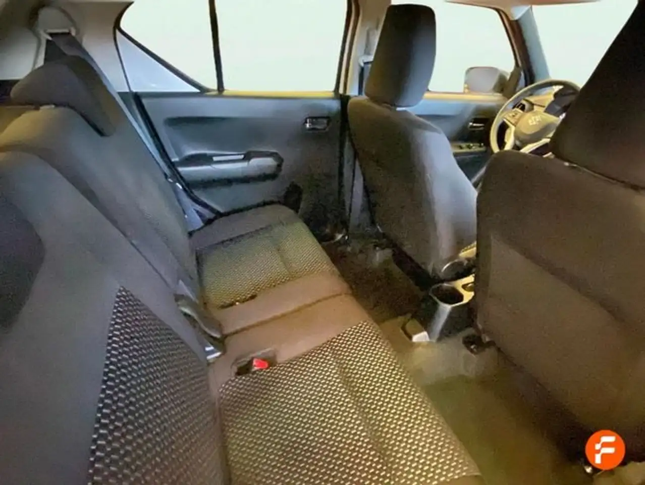 Suzuki Ignis 1.2 GLX Mild Hybrid — Galerie du véhicule 16