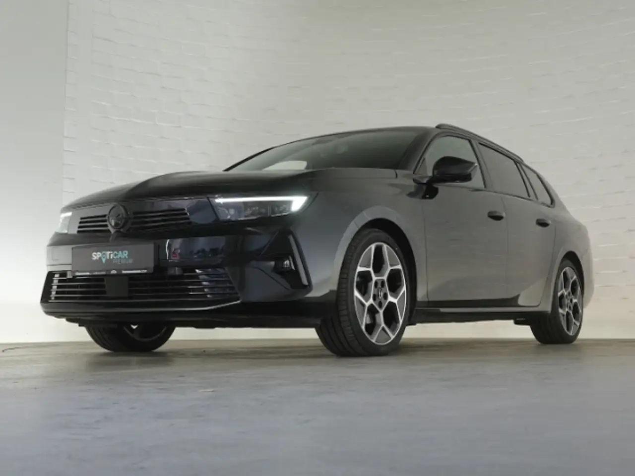 Opel Astra L ST ULTIMATE AT+AHK+NAVI+360 GRAD KAMERA+SCHIEBED — Galería del vehículo 26