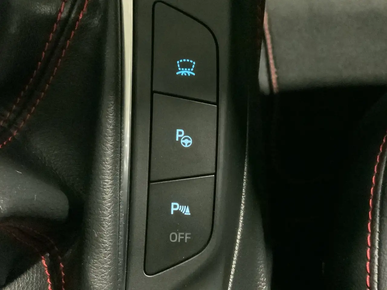 Ford Kuga ST-Line X*PANO*AHK*KAM*ACC*NAVI*SOUND-SYS. LED Pan — معرض صور السيارة 19
