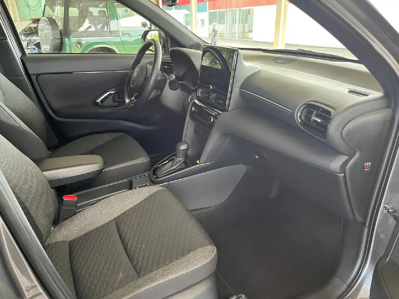 Toyota Yaris Cross Hybrid FWD Team — Galerie du véhicule 6
