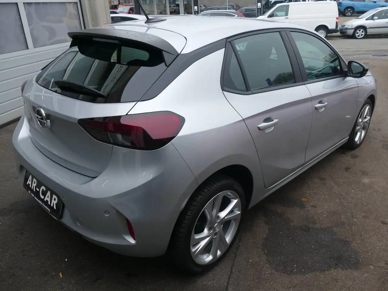 Opel Corsa 1.2 F Facelift Klima Lenkradheizung Einparkhilfe — معرض صور السيارة 3