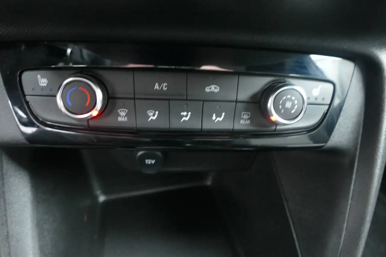 Opel Corsa 1.2 F Facelift Klima Lenkradheizung Einparkhilfe — معرض صور السيارة 25