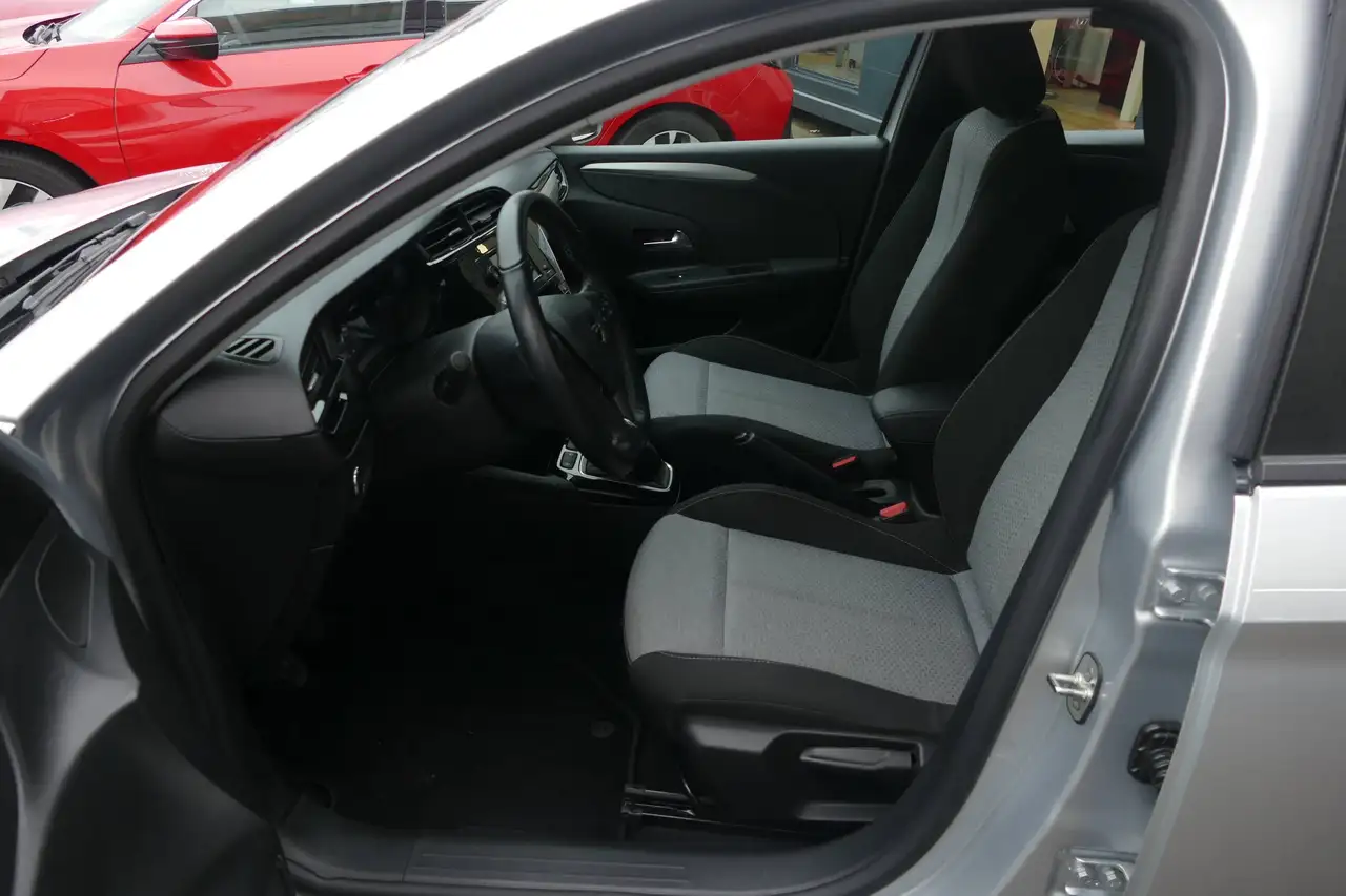Opel Corsa 1.2 F Facelift Klima Lenkradheizung Einparkhilfe — معرض صور السيارة 13