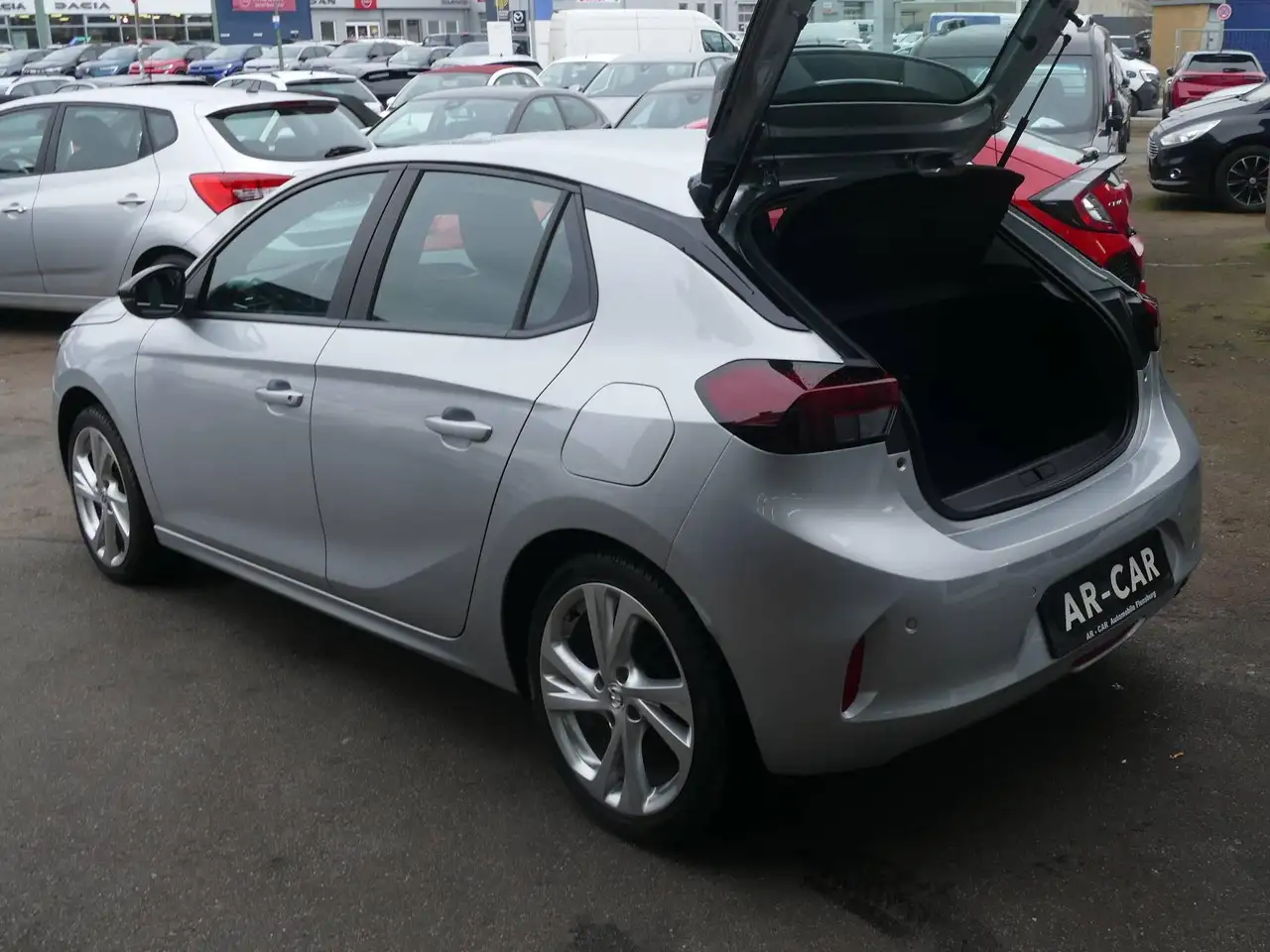 Opel Corsa 1.2 F Facelift Klima Lenkradheizung Einparkhilfe — معرض صور السيارة 8