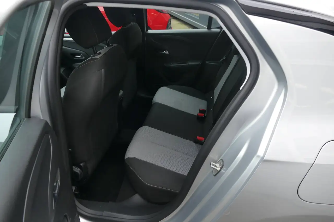 Opel Corsa 1.2 F Facelift Klima Lenkradheizung Einparkhilfe — معرض صور السيارة 9