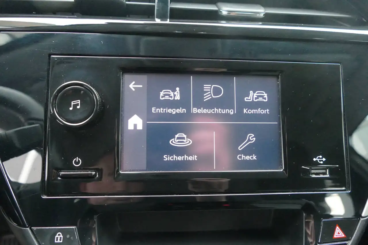 Opel Corsa 1.2 F Facelift Klima Lenkradheizung Einparkhilfe — معرض صور السيارة 36