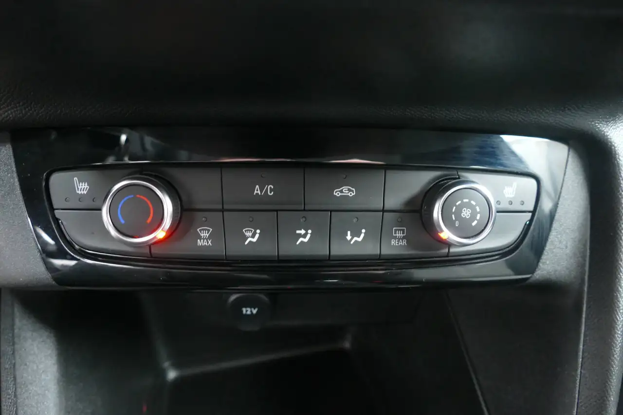 Opel Corsa 1.2 F Facelift Klima Lenkradheizung Einparkhilfe — معرض صور السيارة 33