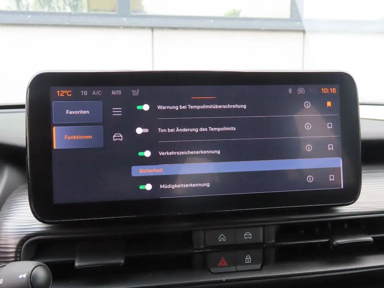 Jeep Avenger 1.2 GSE T3 GDI Klimaauto. CarPlay PDC — معرض صور السيارة 34